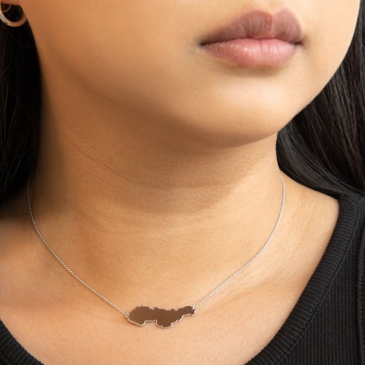 Strieborný náhrdelník Československo 106621