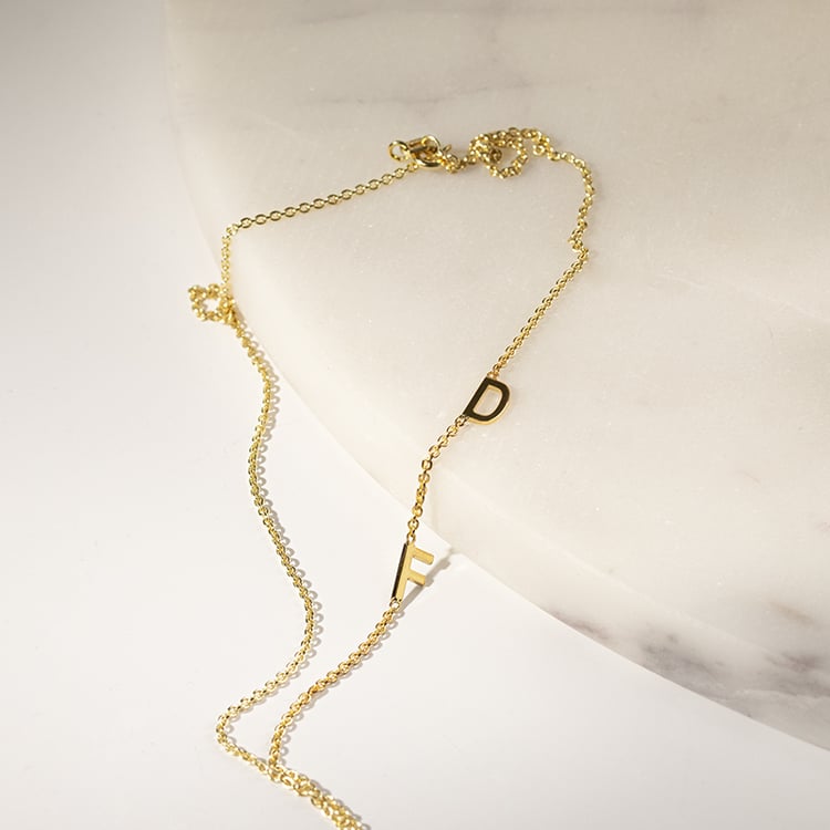 Strieborný náhrdelník s 2 písmenami vašej voľby Lupe 132755