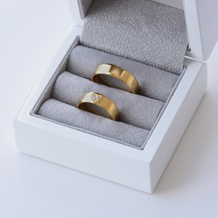 Snubné prstene so skosenými hranami a diamanty 63302