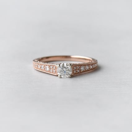 Zásnubný prsteň s diamantmi Nadria