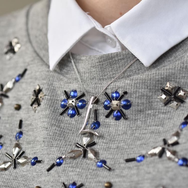 Náhrdelník s písmenom L 15944