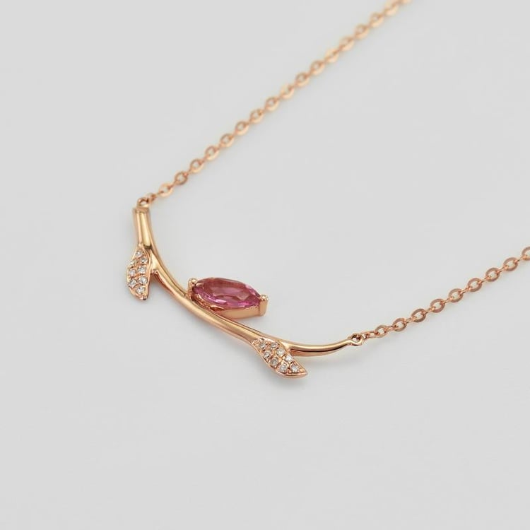 Zlatý náhrdelník s marquise turmalínom 18499