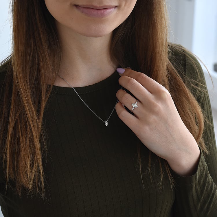 Zlatý prsteň s marquise diamantom 62630