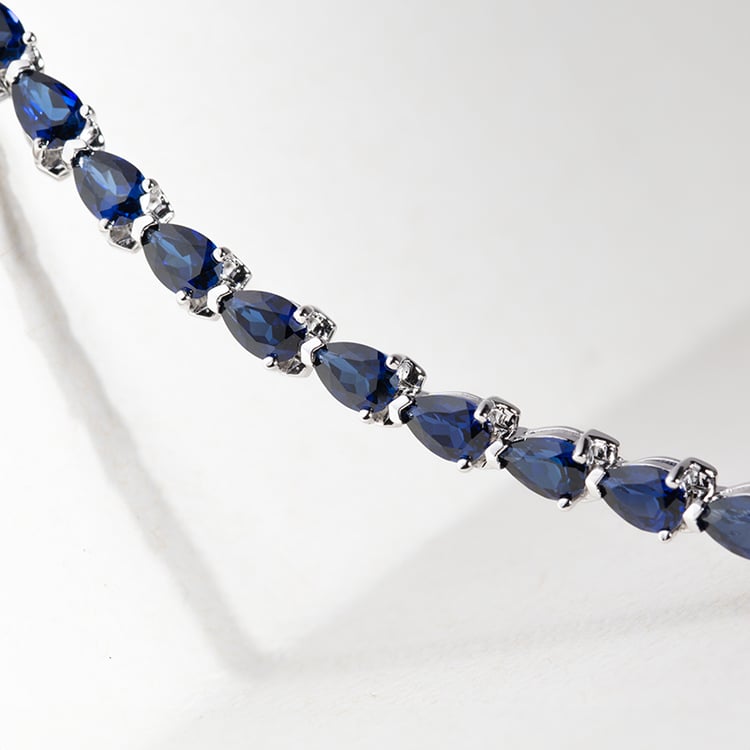 Pôvabný strieborný náramok so zafírmi Kalyn 146549