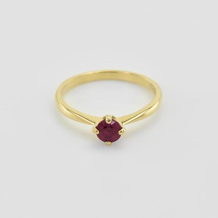 Zásnubný prsteň s rubínom Carrey