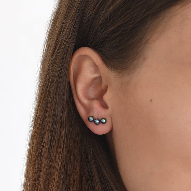 Minimalistické náušnice s čiernymi perlami 61329