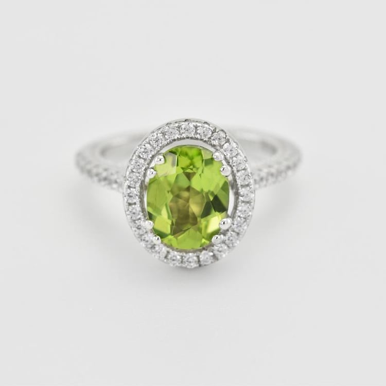 Prsteň s oválnym olivínom 25101