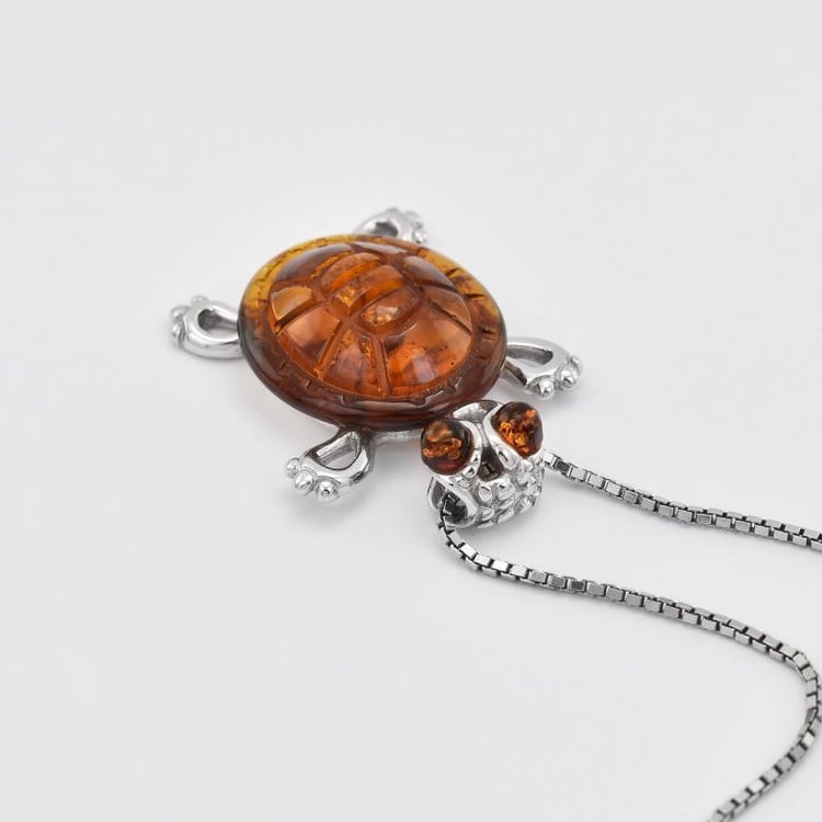 Prívesok s jantármi 28554