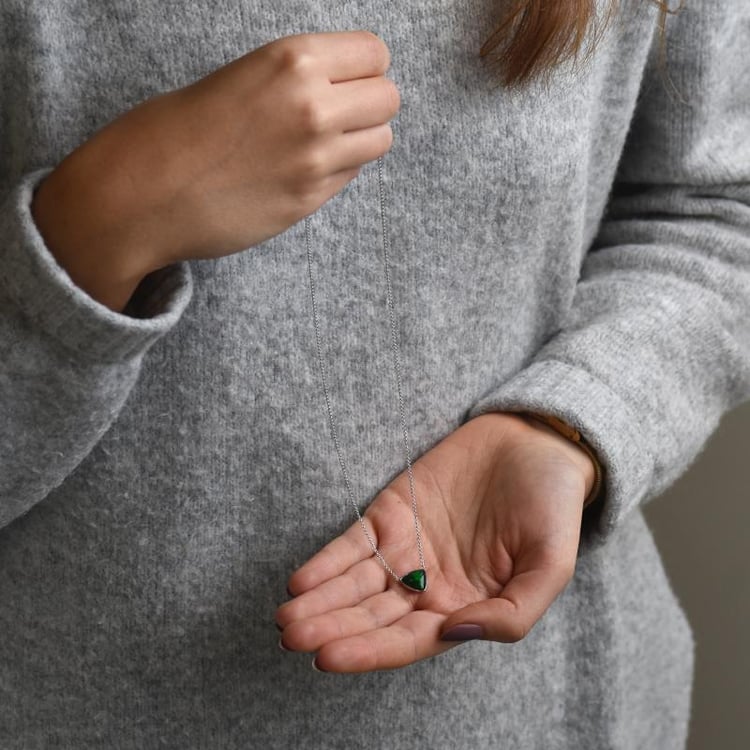 Zlatý náhrdelník s opálom 51028