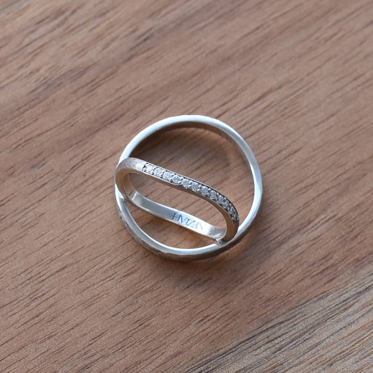 Tepané snubné prstene s diamantmi 71628