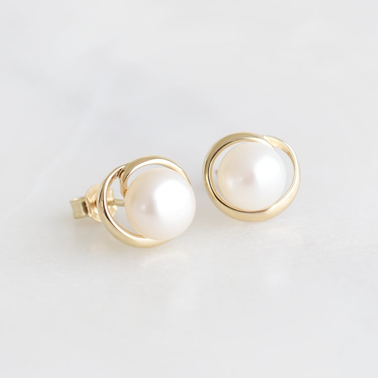 Zlaté náušnice s perlami a diamantmi 91460