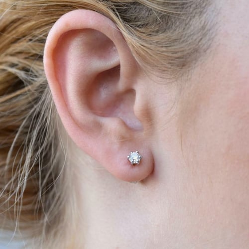 Žiarivé náušnice s 0.20ct diamantmi Ashra