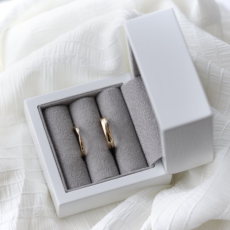 Eternity prsteň s lab-grown diamantmi a pánsky komfortný prsteň Wills 101898