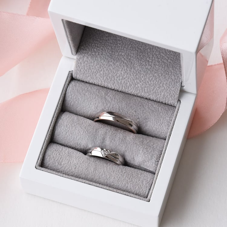 Snubné prstene zo zlata s diamantmi 77193