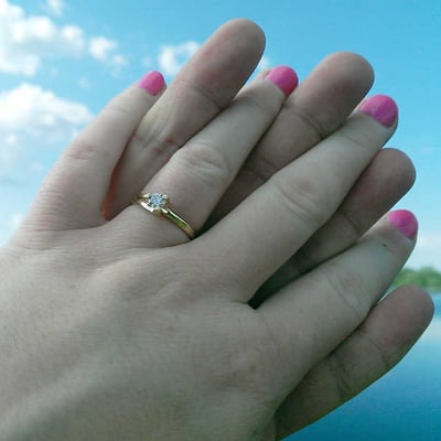 Zásnubný prsteň s diamantom 