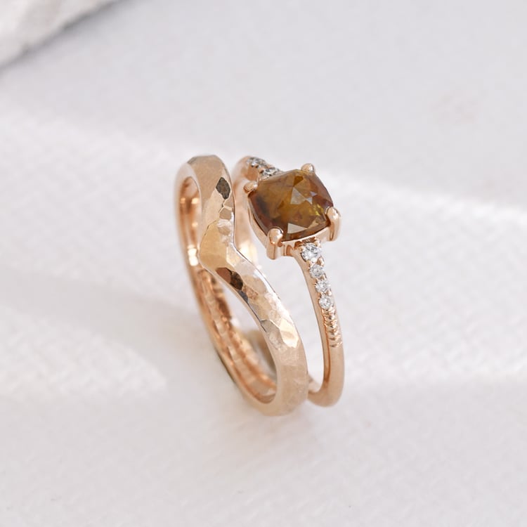 Vykrojená tepaná obrúčka Elnora 121857