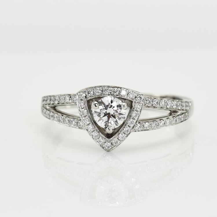 Zásnubný prsteň s diamantom 11693