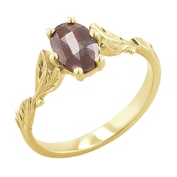 Prsteň so salt and pepper diamantom a ručne rytými lístkami Sabine