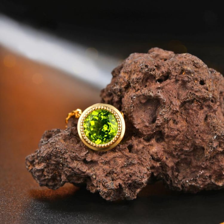 Zlatý olivínový náhrdelník Henia 9995