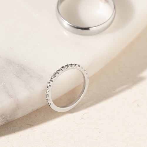 Eternity prsteň s lab-grown diamantmi a pánsky pologuľatý prsteň Amine