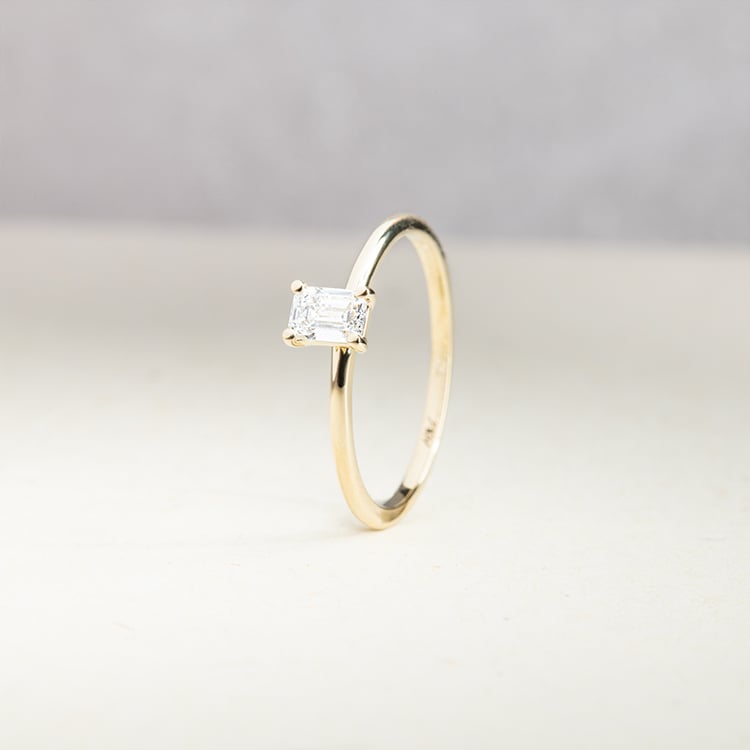 Strieborný prsteň s emerald moissanitom s výberom veľkosti Olson 150746