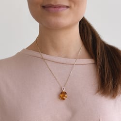 Citrínový prívesok s turmalínom a diamantmi Morvarid