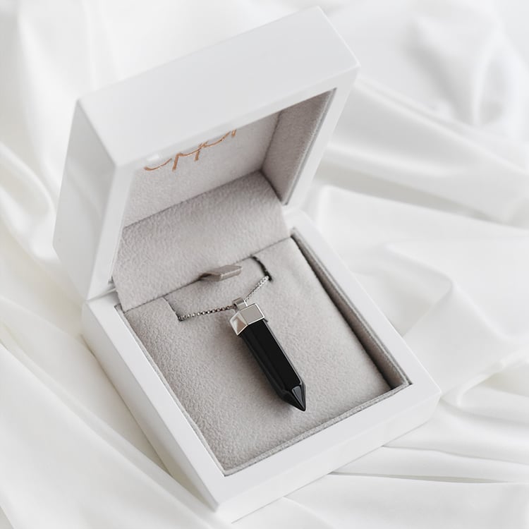 Strieborný náhrdelník 90479