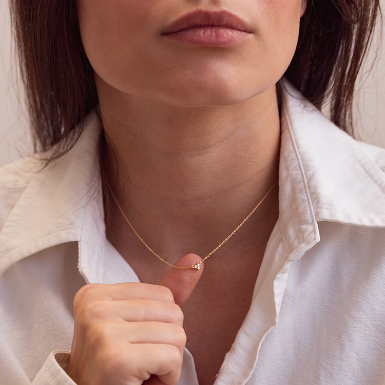 Náhrdelník s tromi lab-grown diamantmi Amine 133215