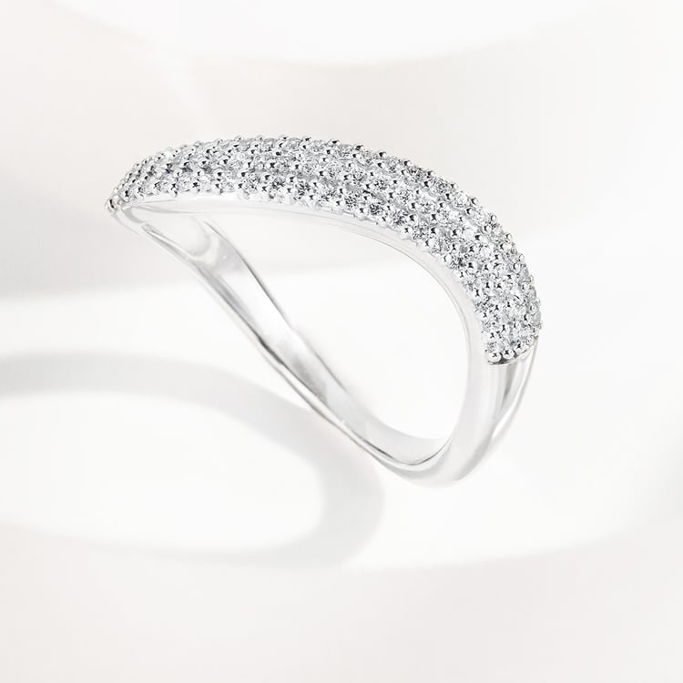 Half eternity zvlnený strieborný prsteň s lab-grown diamantmi Hjalmar 161555