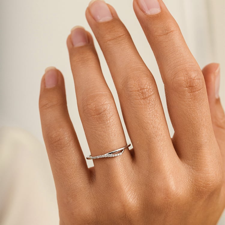 Atypický prsteň zo striebra s lab-grown diamantmi Terje 163021