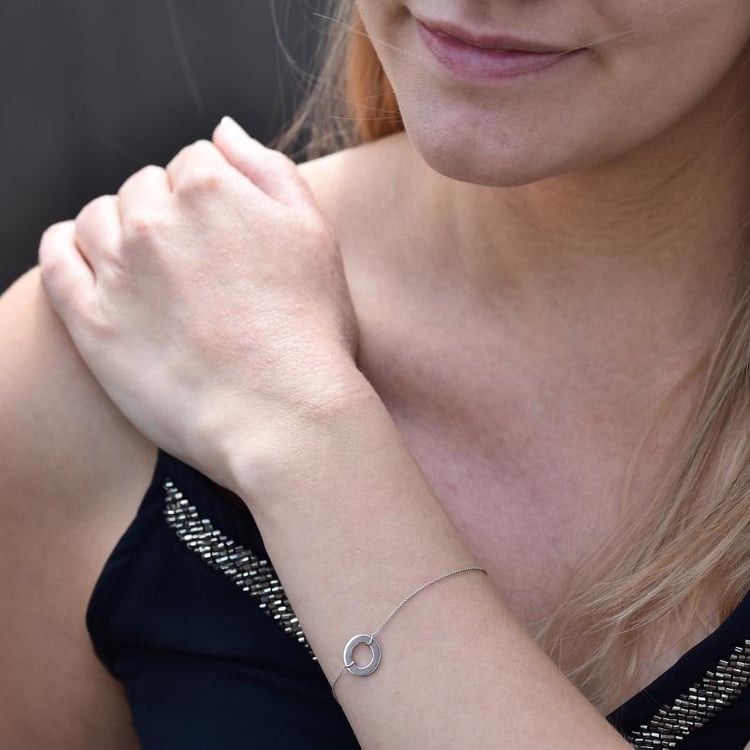 Strieborný fashion náramok s diamantom Vadelejka 103008