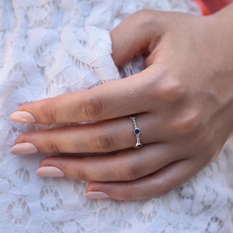 Strieborný zafírový eternity prsteň 45196