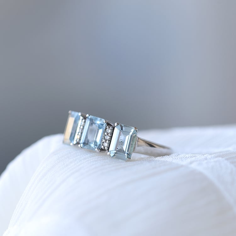 Prsteň s akvamarínmi a diamantmi 61472