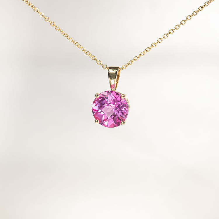 Ružový zafír v zlatom prívesku Atik 135234