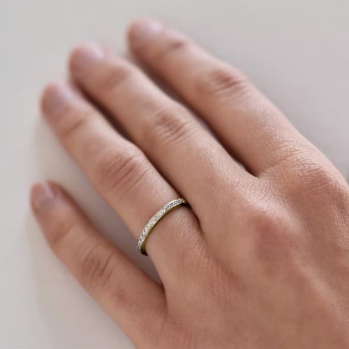 Eternity prsteň s 1.50 mm lab-grown diamantmi z orieškového zlata Lorne