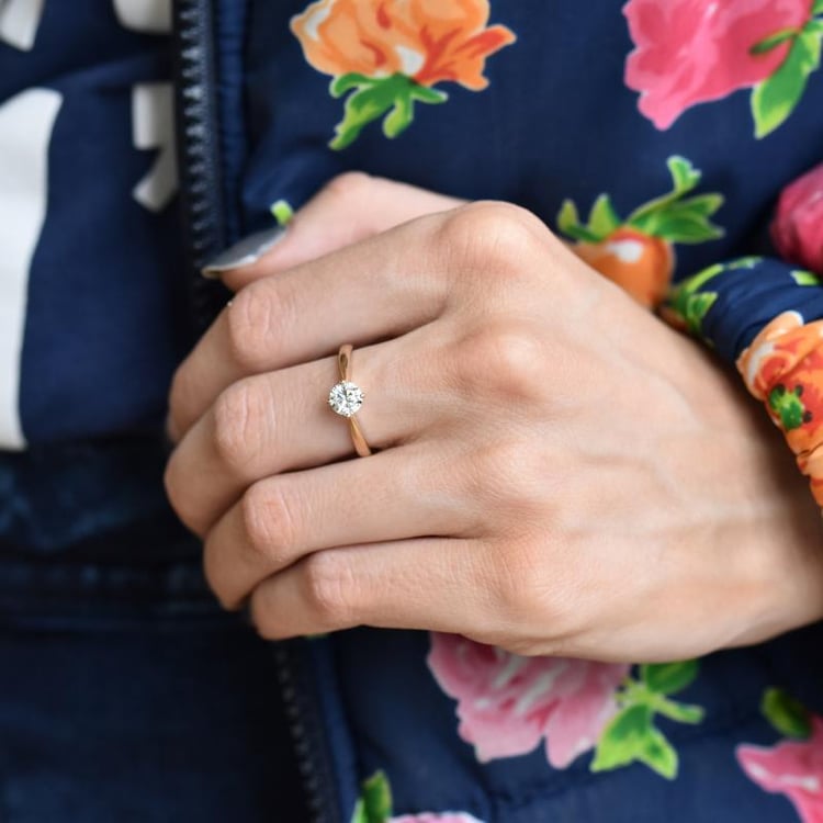 Zásnubný prsteň s diamantom 29550