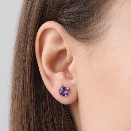 Zlaté náušnice s cushion ametystmi Chelsyna