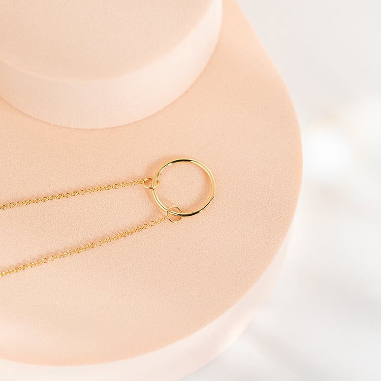 Zlatý minimalistický náramok Karma 149238