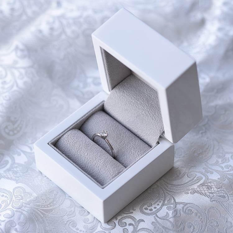 Prsteň z bieleho zlata 58537