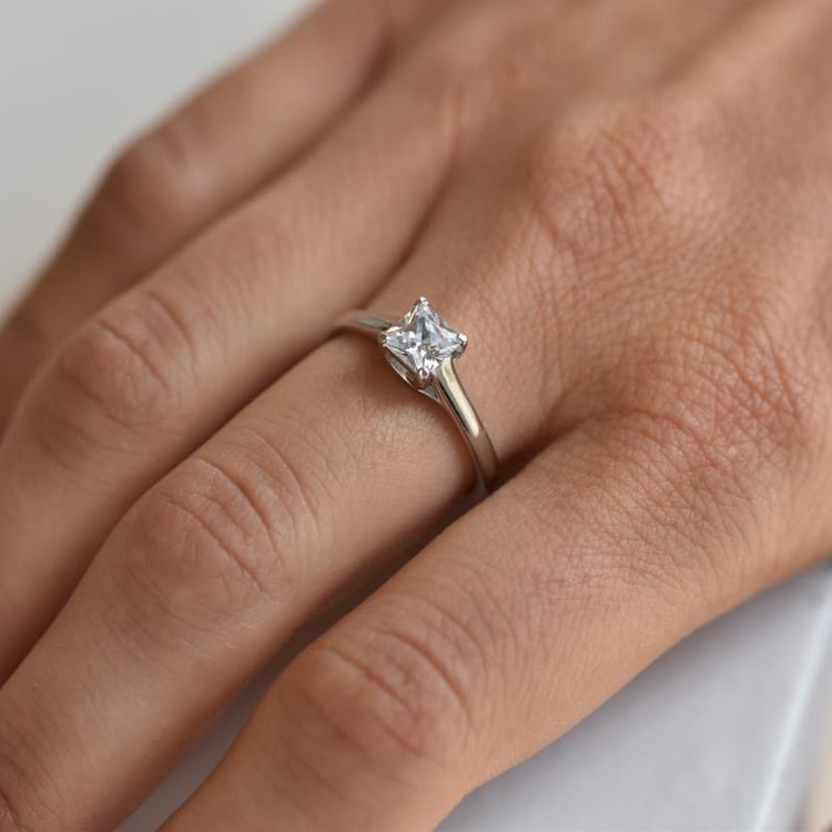 Prsteň s princess diamantom 21166