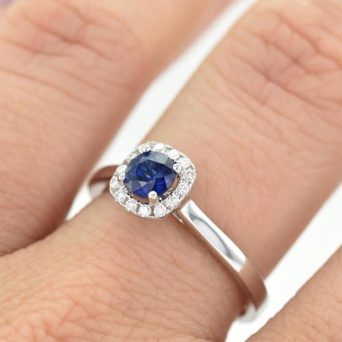 Zásnubný zafírový prsteň s diamantmi Liare