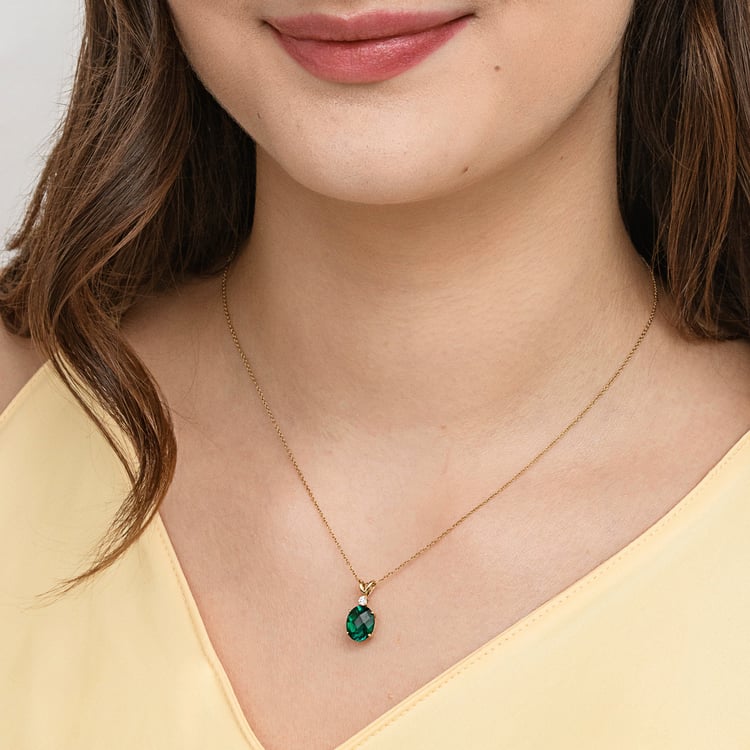 Zlatý prívesok s lab-grown smaragdom Marta 165046