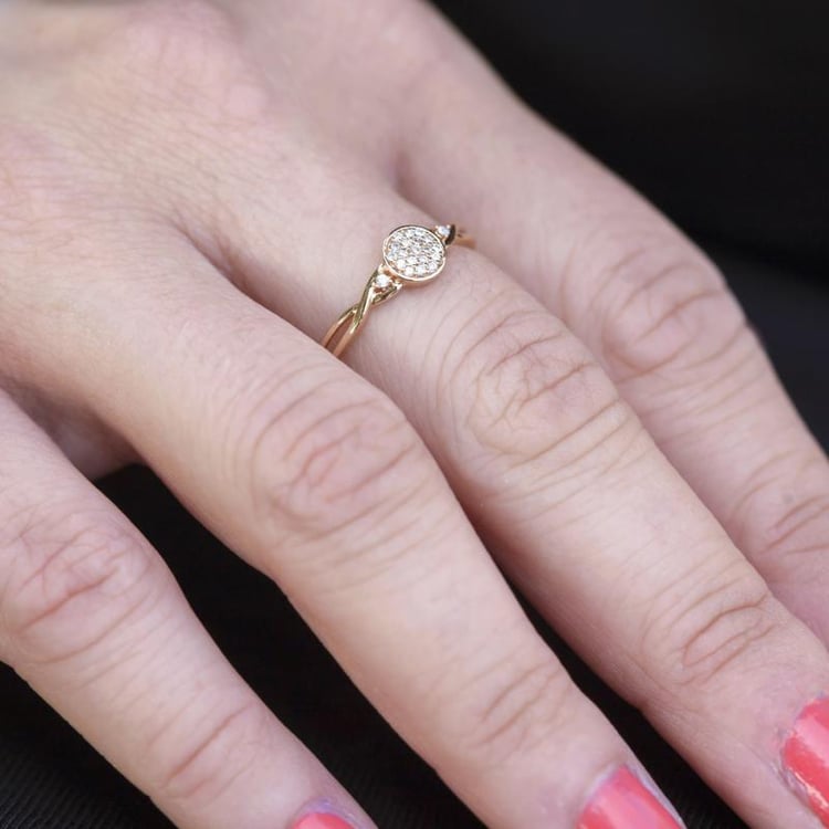 Zlatý zásnubný prsteň 11799