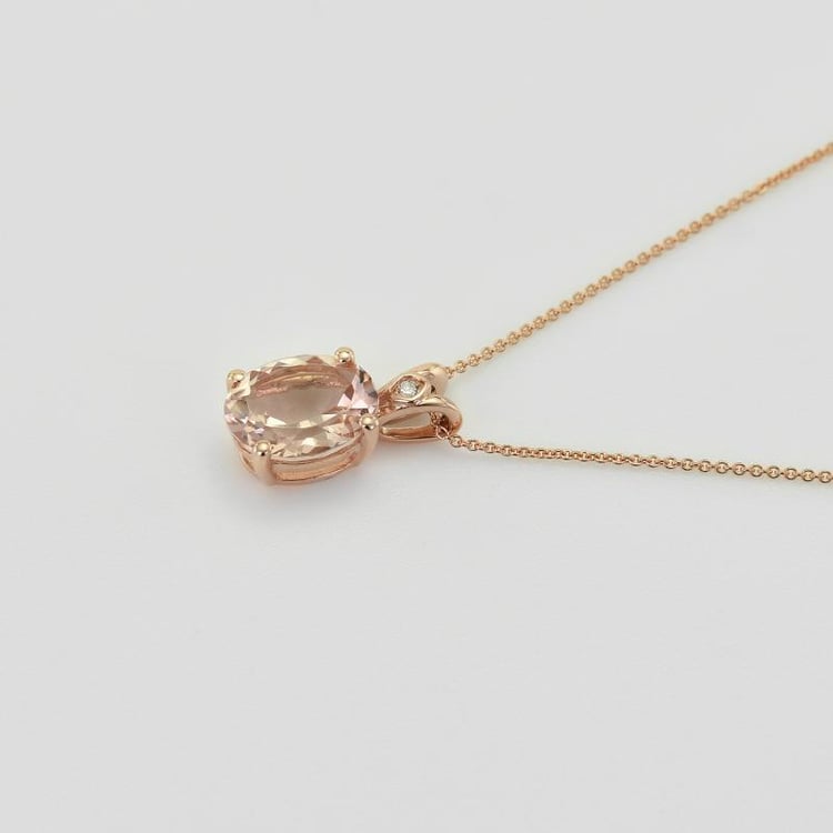 Náhrdelník s morganitom a diamantom 31166