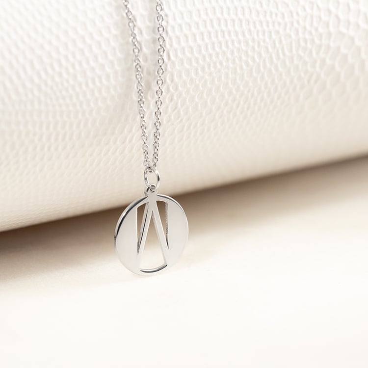 Prívesok s vykrojeným písmenom Alphabet 132907