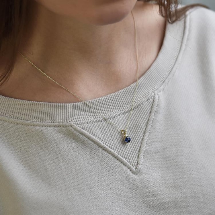 Zafírový náhrdelník 38802