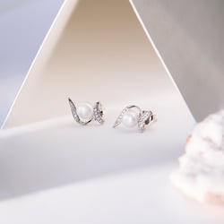 Náušnice s perlou a diamantmi Carolita