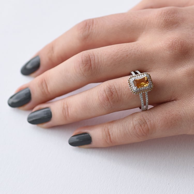 Jemnunký citrín obklopený diamantmi Elette 61838