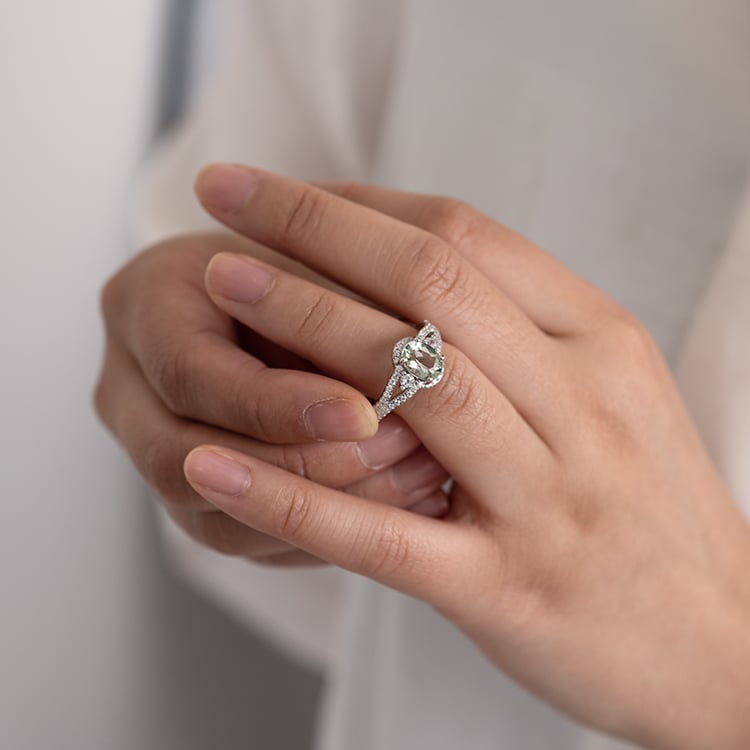 Strieborný prsteň so zeleným ametystom Umtas 120707