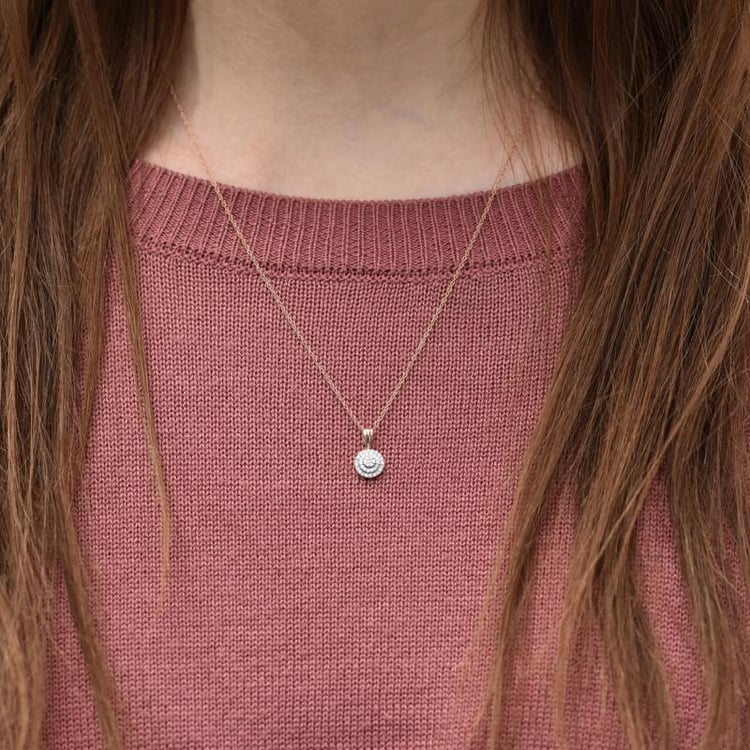 Strieborný prívesok s lab-grown diamantmi Saundra 104328